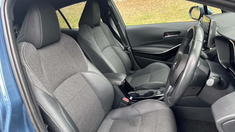 Toyota Corolla 1.8 VVT-i Hybrid Design 5dr CVT Hybrid Hatchback